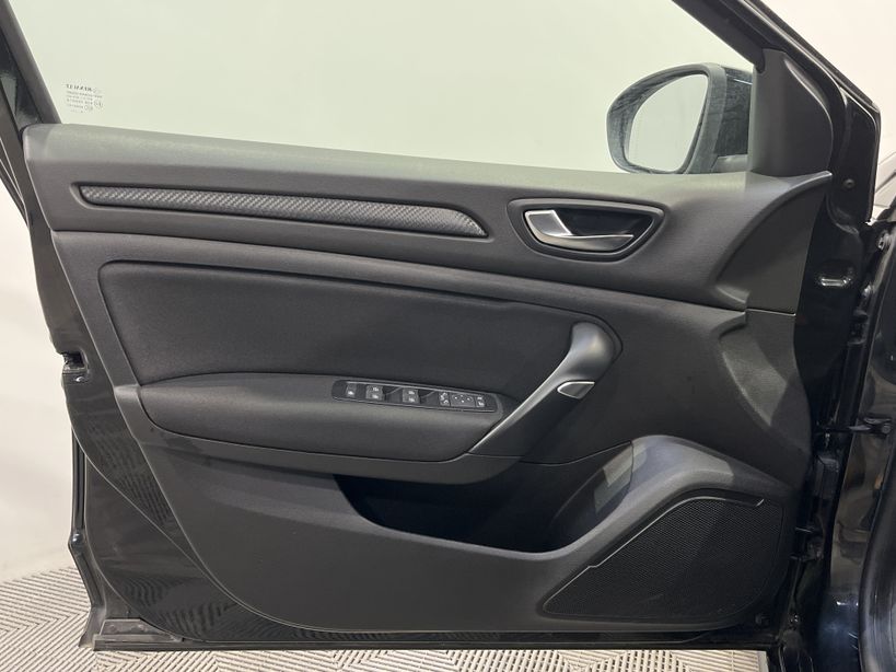 RENAULT MEGANE IV ESTATE BUSINESS 2019 - Photo n°33
