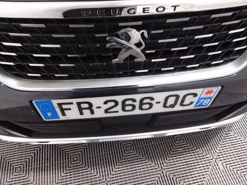 PEUGEOT 3008 2020 - Photo n°12