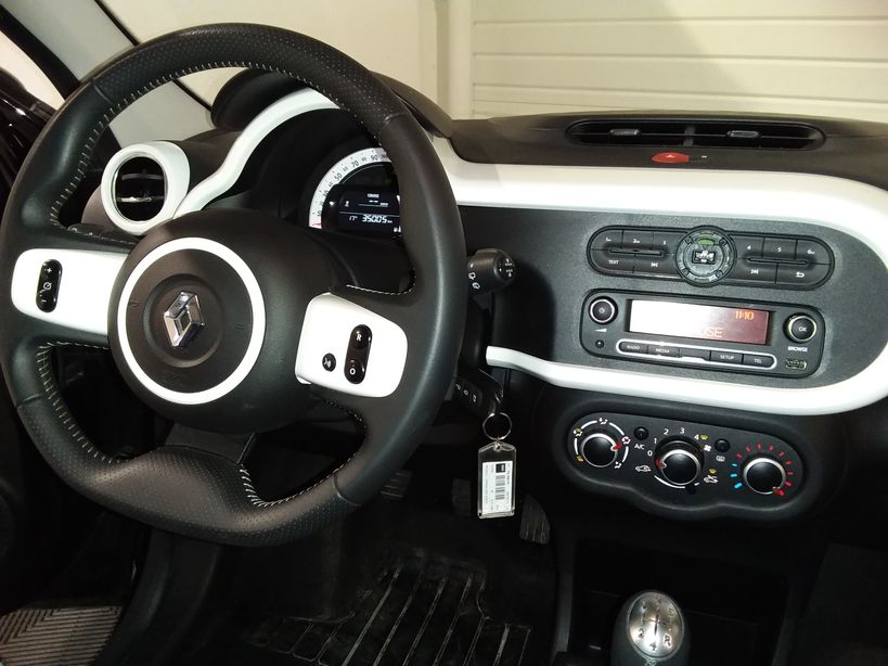 RENAULT TWINGO III 2019 - Photo n°15