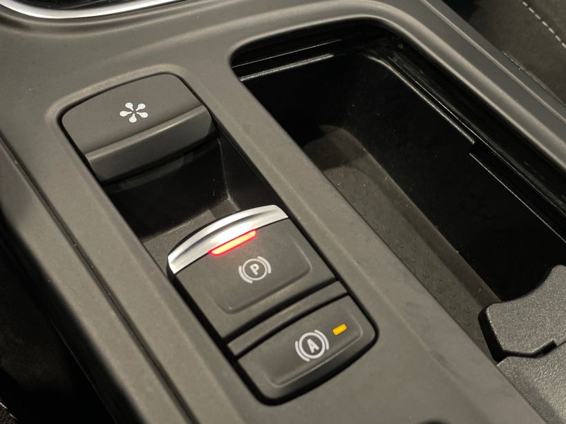 RENAULT MEGANE IV ESTATE 2022 - Photo n°20