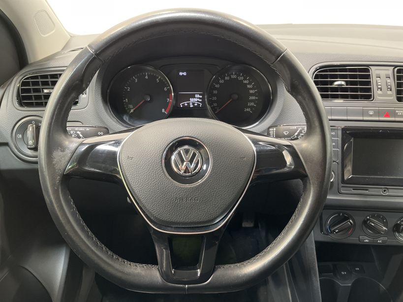 VOLKSWAGEN POLO 2016 - Photo n°11