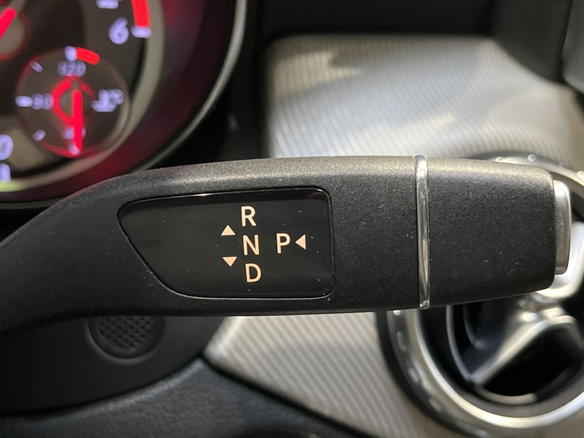 MERCEDES CLASSE GLA 2015 - Photo n°21