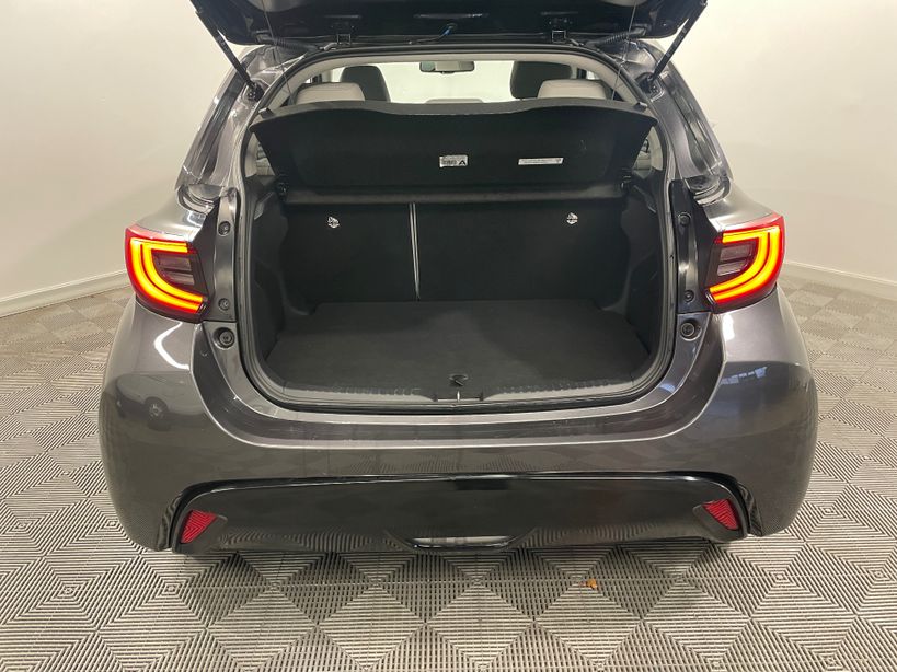 TOYOTA YARIS HYBRIDE MY21 2022 - Photo n°9