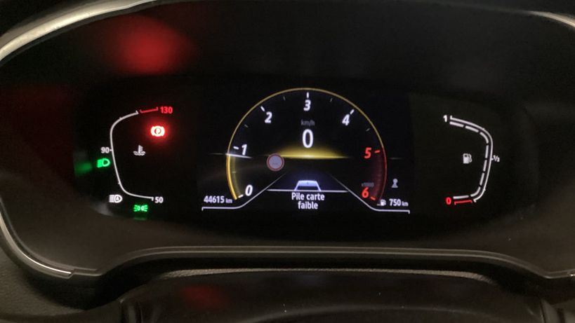 RENAULT MEGANE IV BERLINE 2021 - Photo n°9