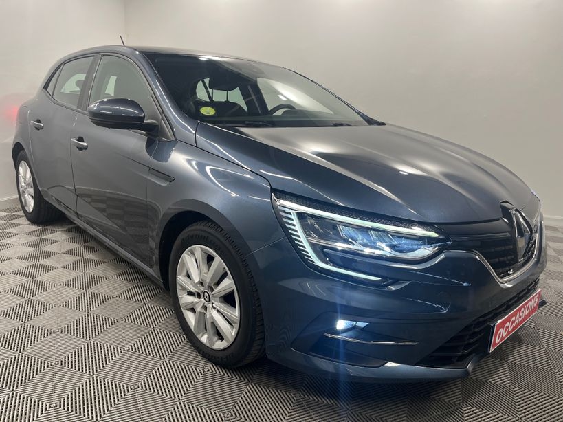 RENAULT MEGANE IV BERLINE 2021 - Photo n°3