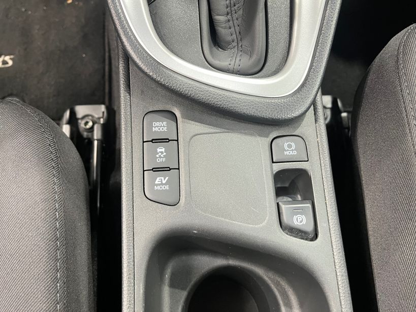 TOYOTA YARIS HYBRIDE 2025 - Photo n°24