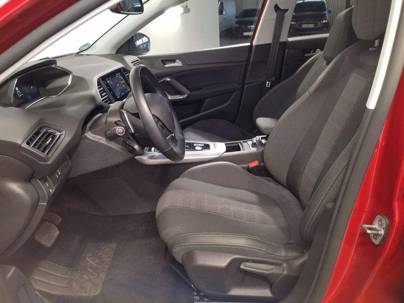 PEUGEOT 308 2021 - Photo n°11