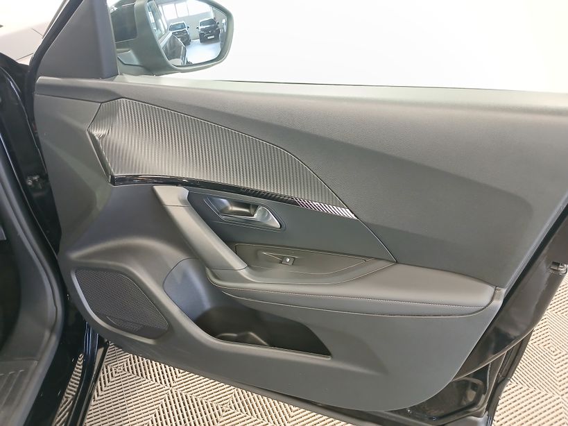 PEUGEOT 2008 2024 - Photo n°7