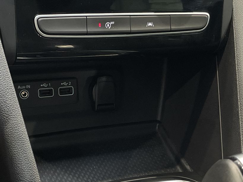 RENAULT MEGANE IV ESTATE 2022 - Photo n°18