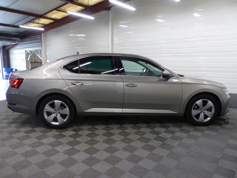 SKODA SUPERB 2016 - Photo n°14