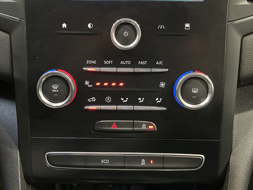RENAULT MEGANE IV BERLINE BUSINESS 2020 - Photo n°17