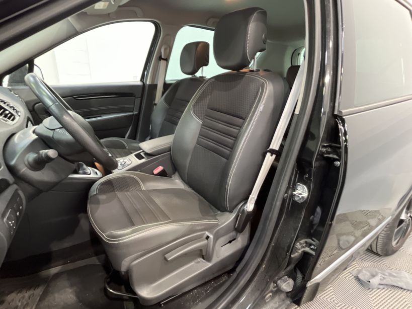 RENAULT SCENIC III 2015 - Photo n°10