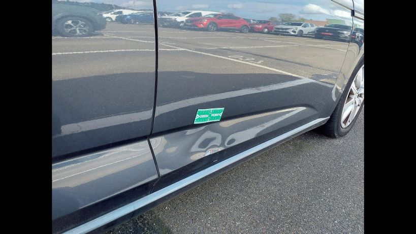 RENAULT MEGANE IV BERLINE 2022 - Photo n°3