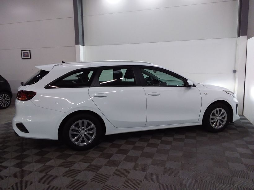 KIA CEED SW 2020 - Photo n°28