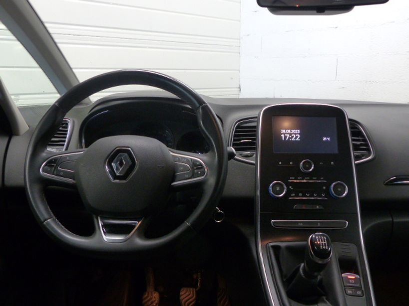 RENAULT SCENIC IV 2019 - Photo n°8