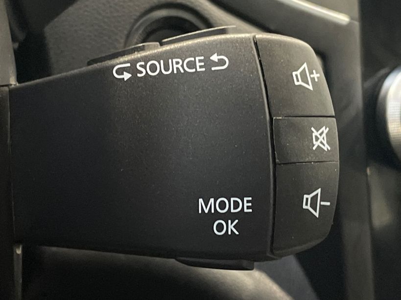 RENAULT MEGANE IV BERLINE 2021 - Photo n°29