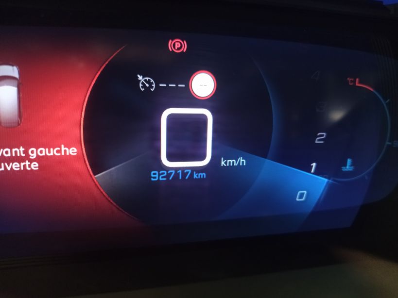 PEUGEOT 2008 2021 - Photo n°1