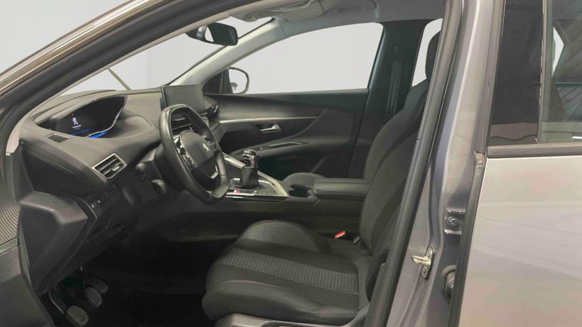 PEUGEOT 3008 2022 - Photo n°7