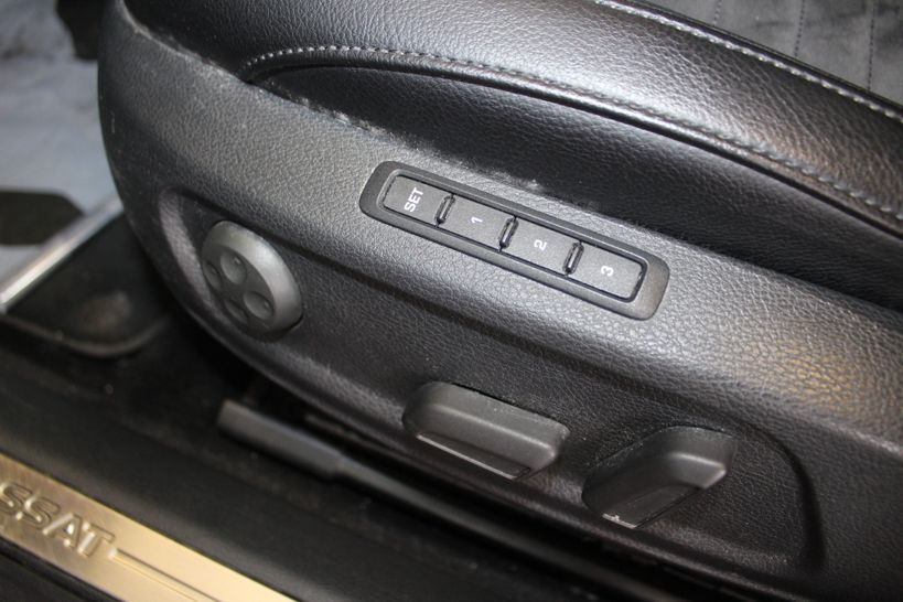 VOLKSWAGEN PASSAT SW 2014 - Photo n°19