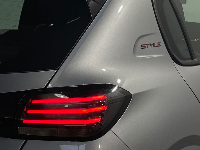 PEUGEOT 208 2025 - Photo n°8