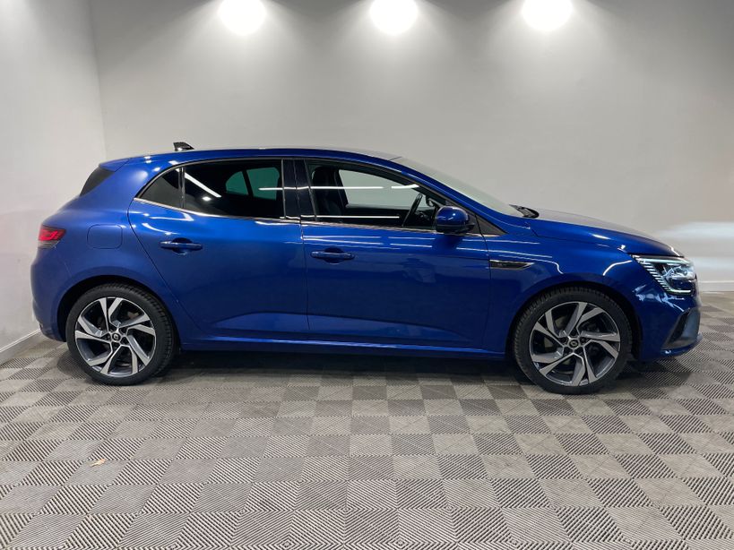 RENAULT MEGANE IV BERLINE 2022 - Photo n°4