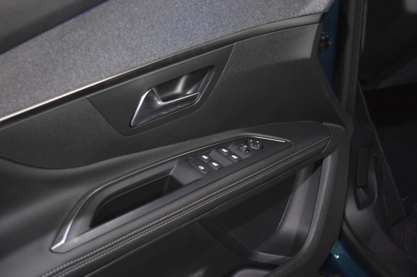 PEUGEOT 5008 2020 - Photo n°10