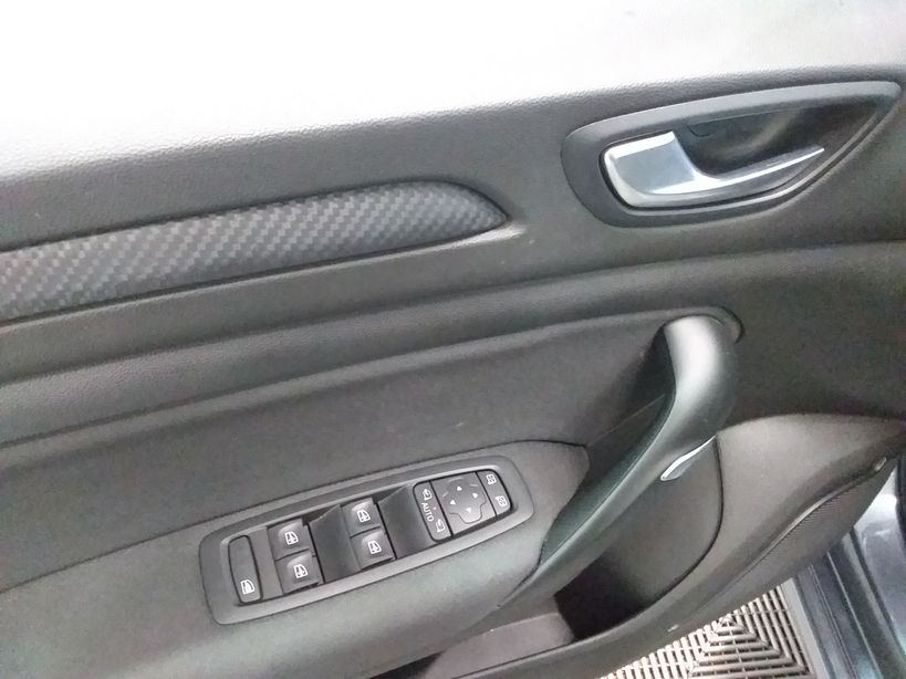 RENAULT MEGANE IV ESTATE BUSINESS 2019 - Photo n°18