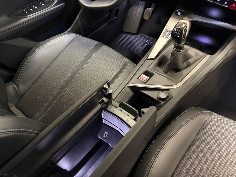 PEUGEOT 308 2023 - Photo n°26