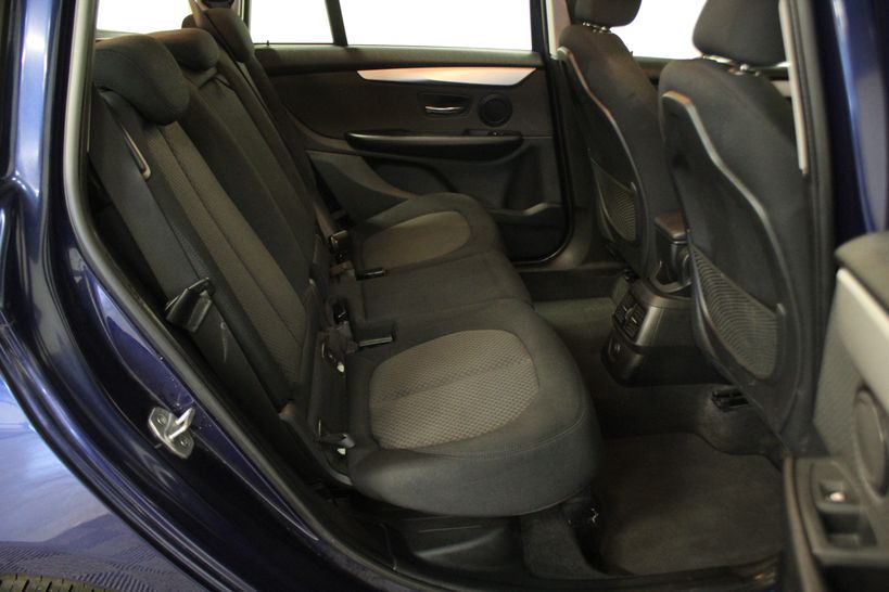 BMW SERIE 2 GRAN TOURER F46 2015 - Photo n°9