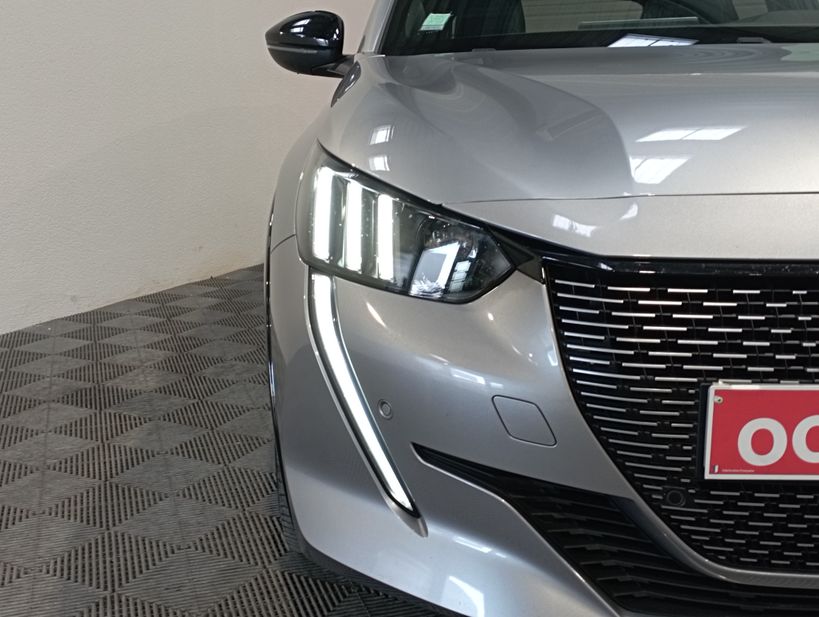 PEUGEOT 208 2020 - Photo n°5