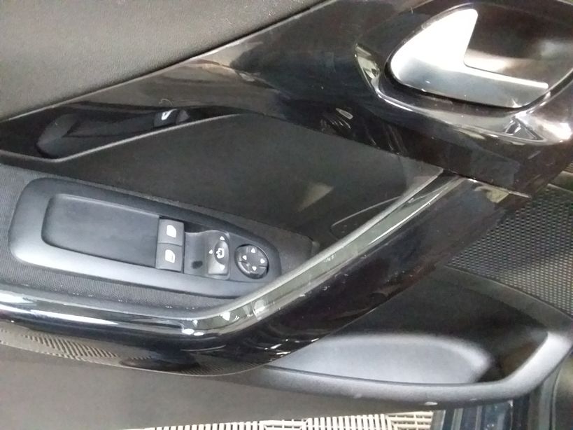 PEUGEOT 208 2020 - Photo n°13