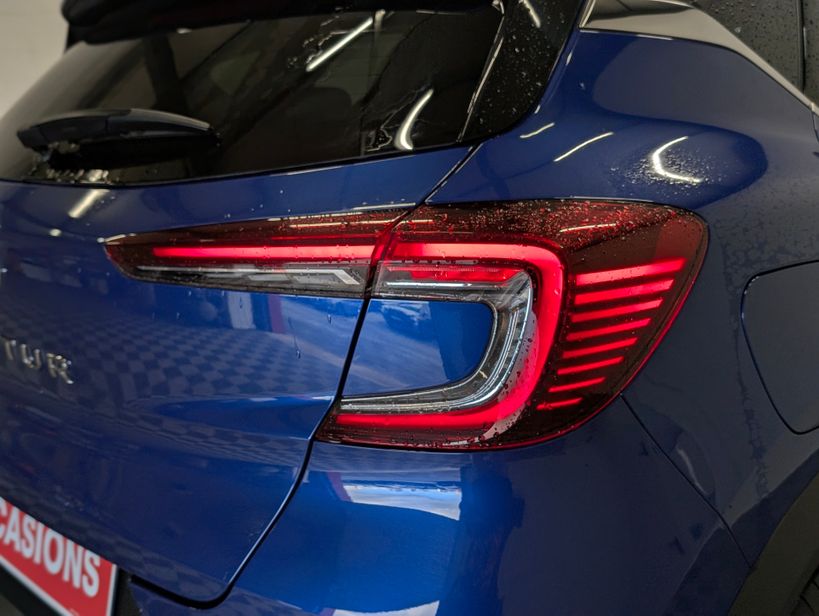 RENAULT CAPTUR 2023 - Photo n°10