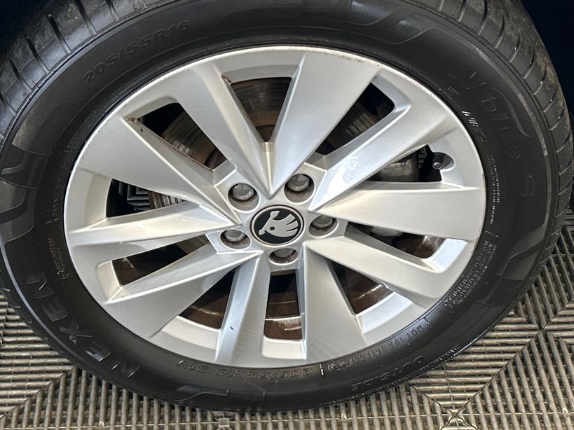 SKODA SCALA 2025 - Photo n°2
