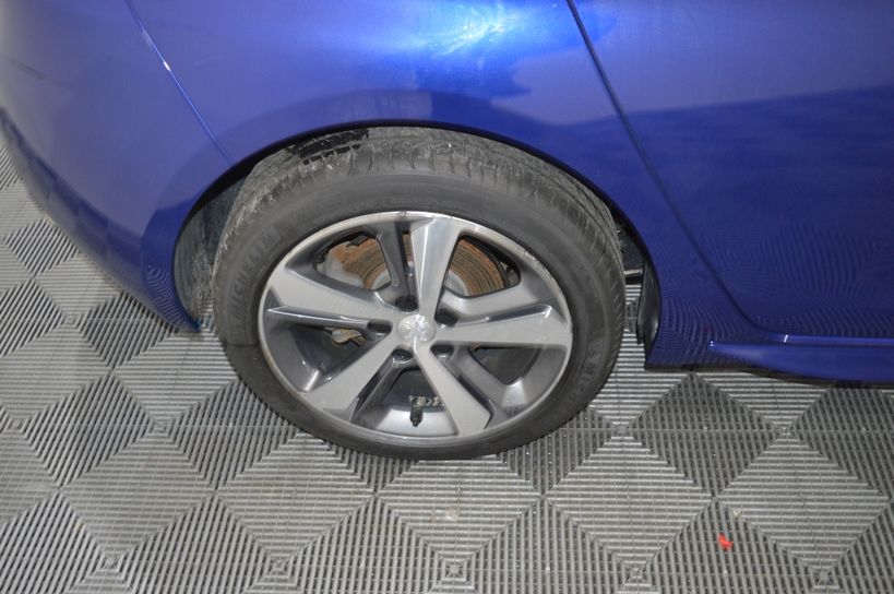 PEUGEOT 308 2020 - Photo n°3