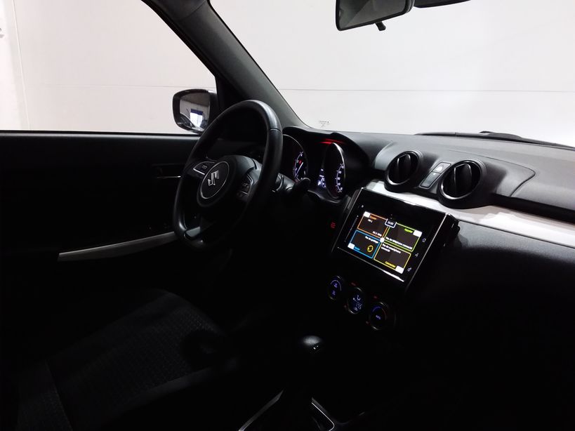 SUZUKI SWIFT 2019 - Photo n°8