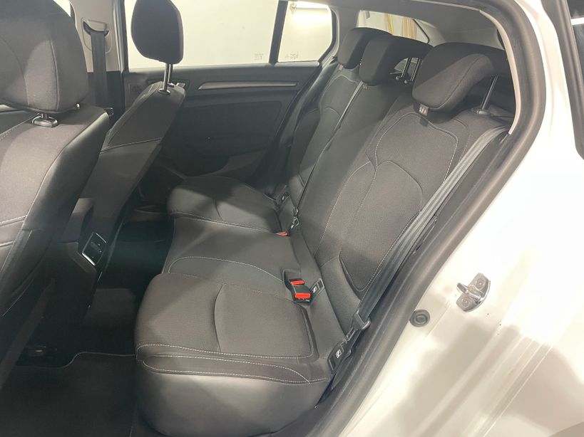 RENAULT MEGANE IV ESTATE 2022 - Photo n°30