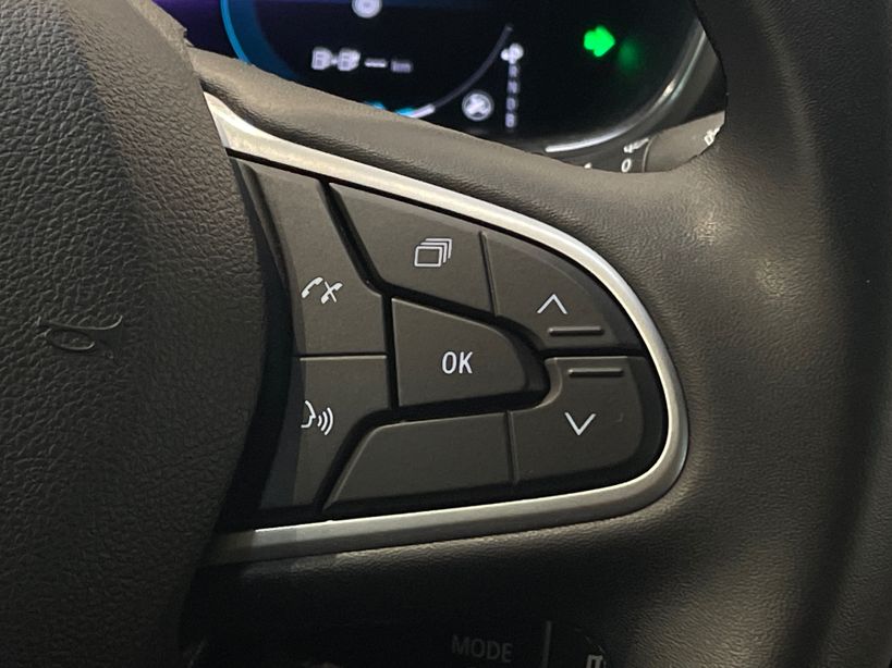 RENAULT MEGANE IV BERLINE 2022 - Photo n°27