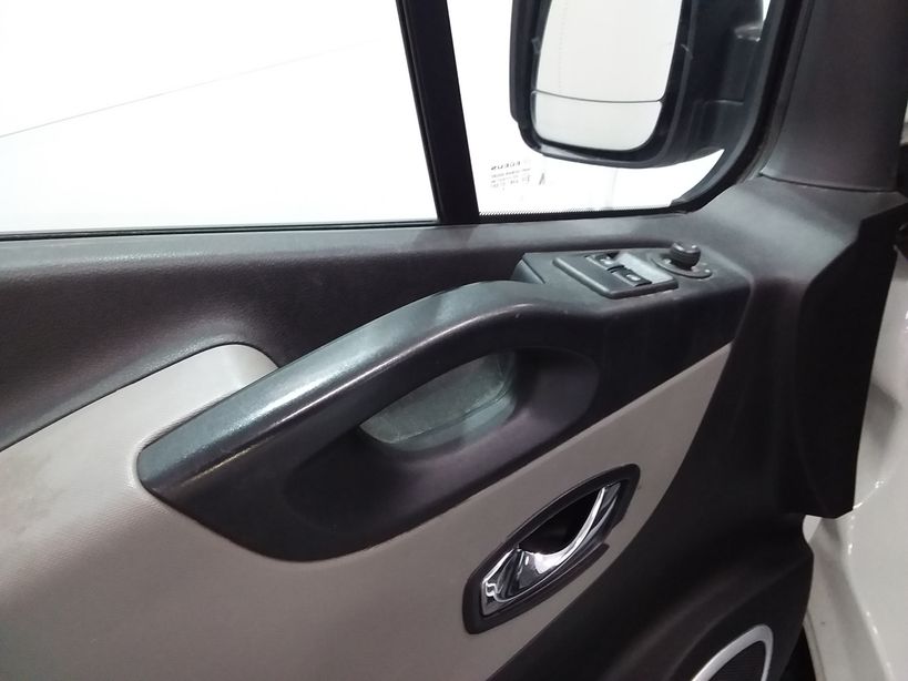 RENAULT TRAFIC FOURGON 2019 - Photo n°12