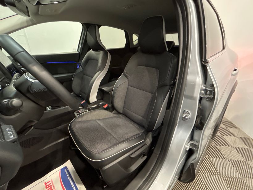RENAULT CAPTUR 2022 - Photo n°9