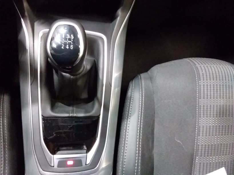 PEUGEOT 308 2020 - Photo n°25