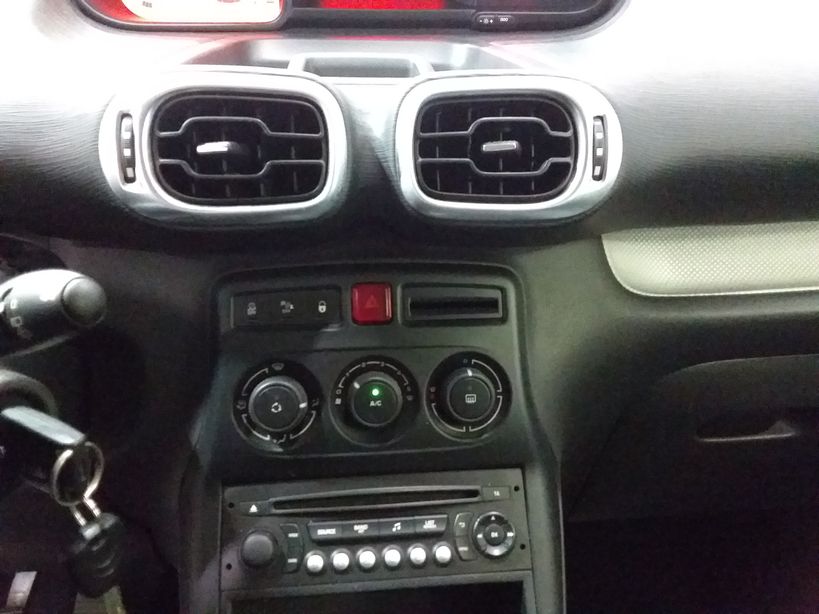 CITROEN C3 PICASSO 2017 - Photo n°21