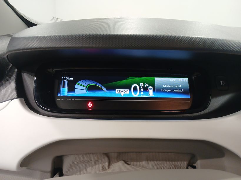 RENAULT ZOE 2017 - Photo n°15