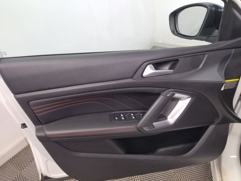 PEUGEOT 308 2021 - Photo n°10