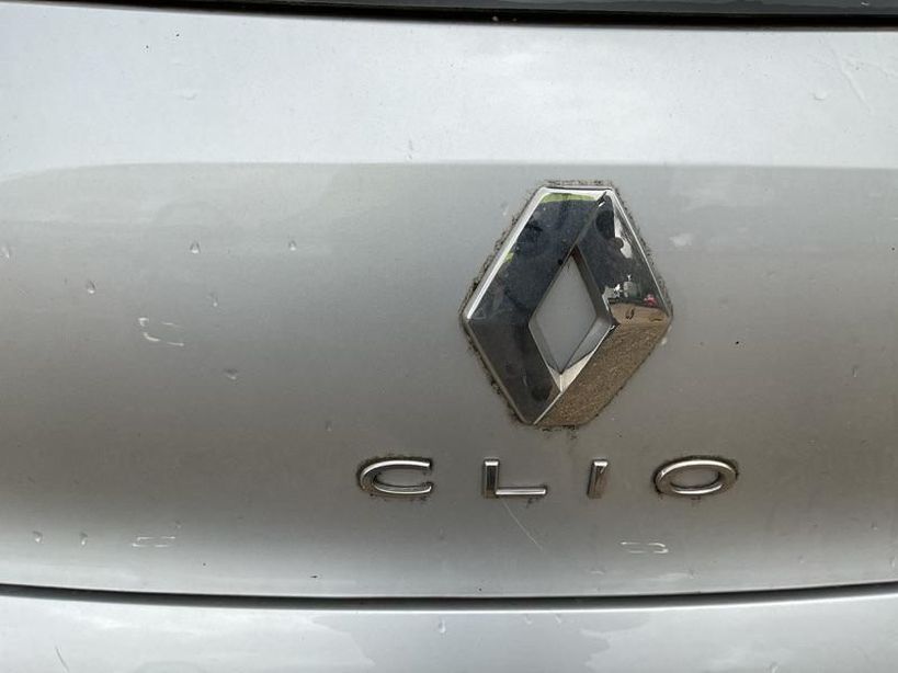 RENAULT CLIO V 2023 - Photo n°1