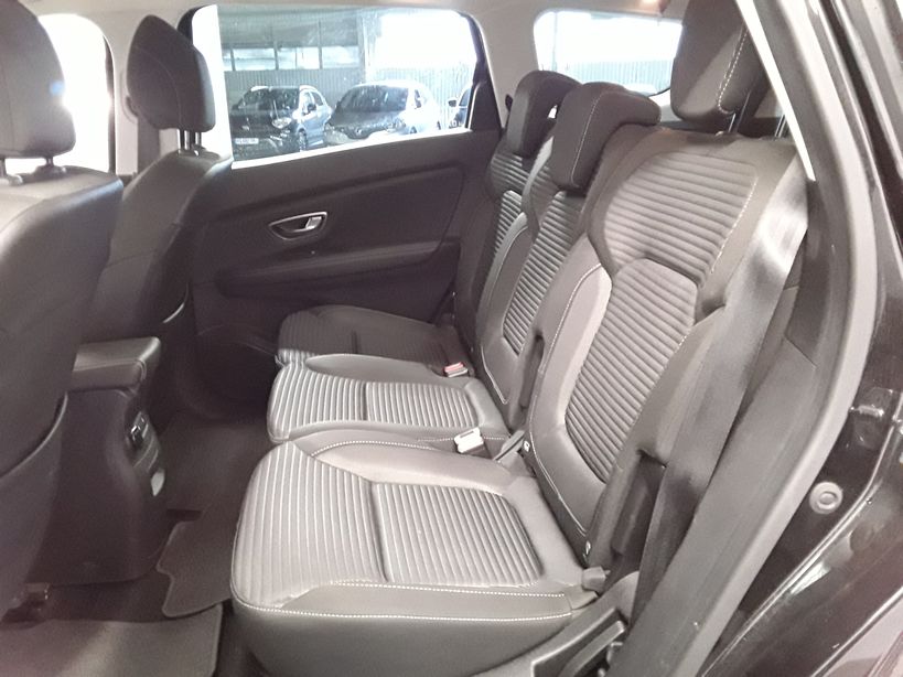 RENAULT GRAND SCENIC IV 2019 - Photo n°18