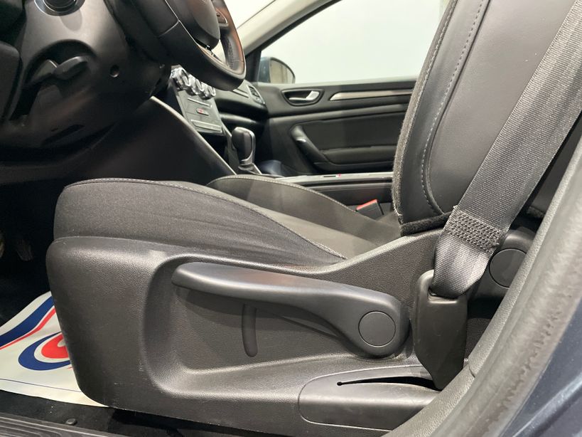 RENAULT MEGANE IV ESTATE 2022 - Photo n°36