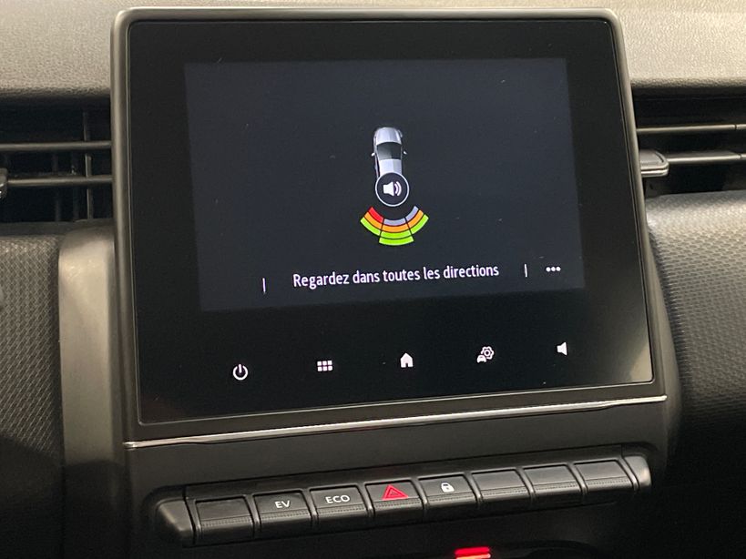 RENAULT CLIO V 2021 - Photo n°12