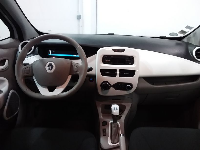 RENAULT ZOE 2019 - Photo n°11