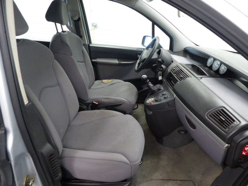 PEUGEOT 807 2006 - Photo n°6