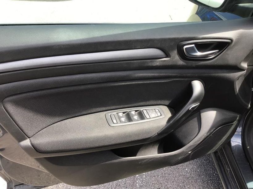RENAULT MEGANE IV BERLINE 2021 - Photo n°12